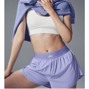 ALO Yoga Light Athletic Shorts match set point lilac